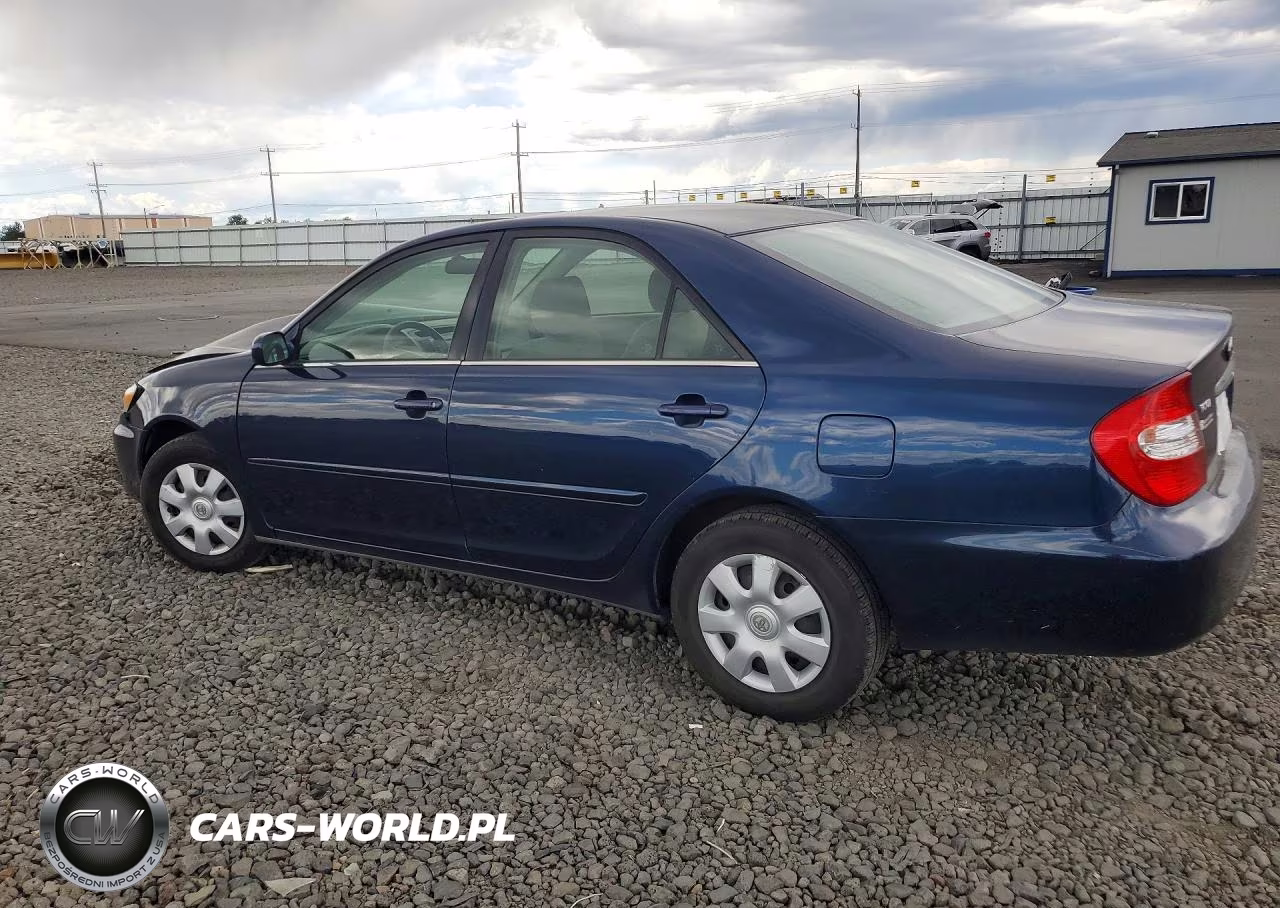 2002 Toyota Camry Le VIN:JTDBE32K720003457 - 2