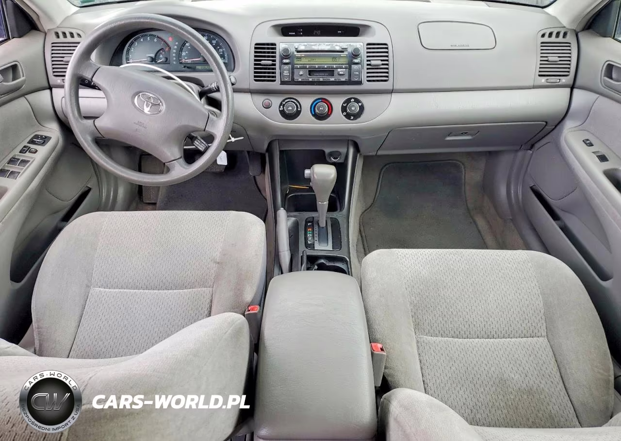 2002 Toyota Camry Le VIN:JTDBE32K720003457 - 8