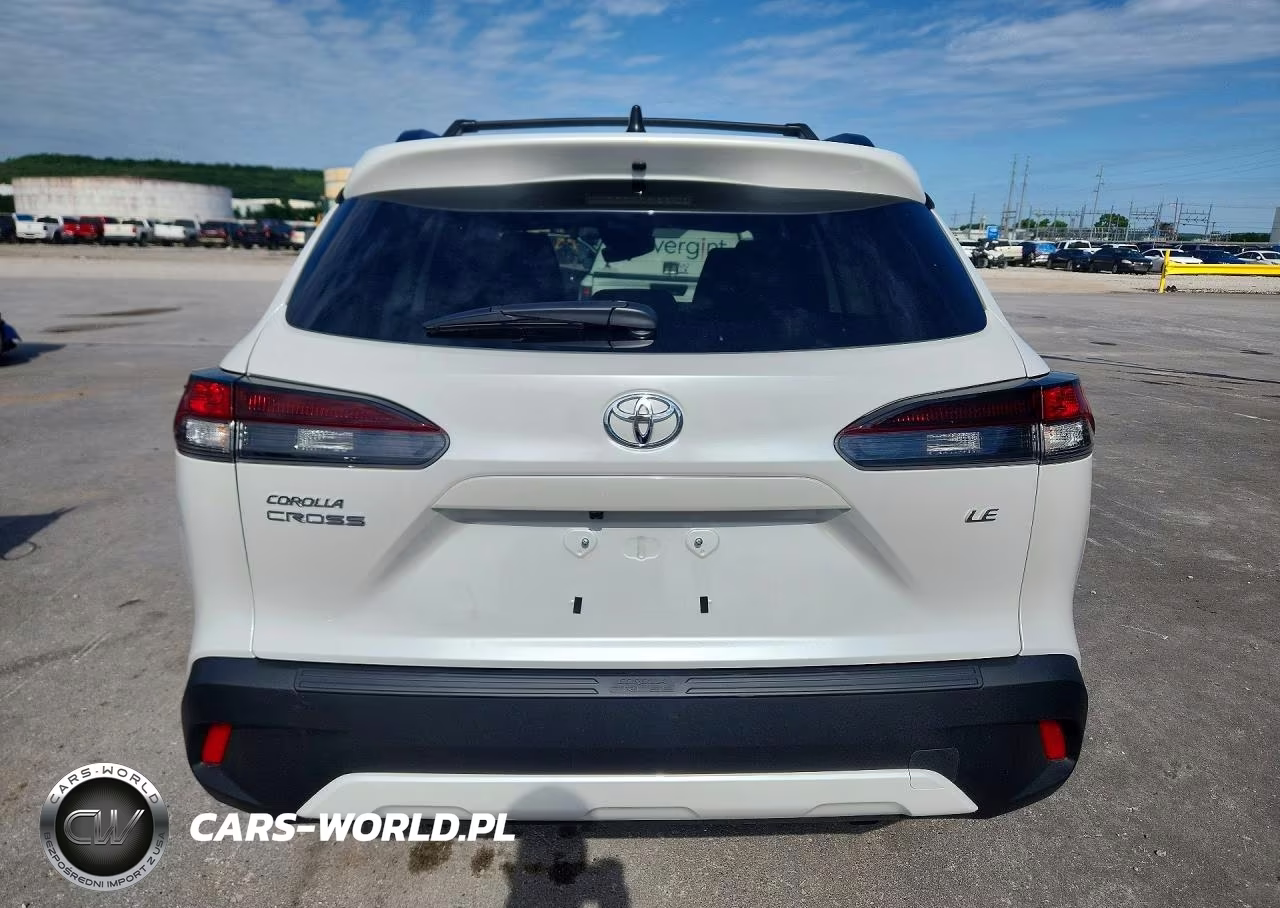 2026 Toyota Corolla Cross Le VIN:7MUCAAAG3TV167228 - 6