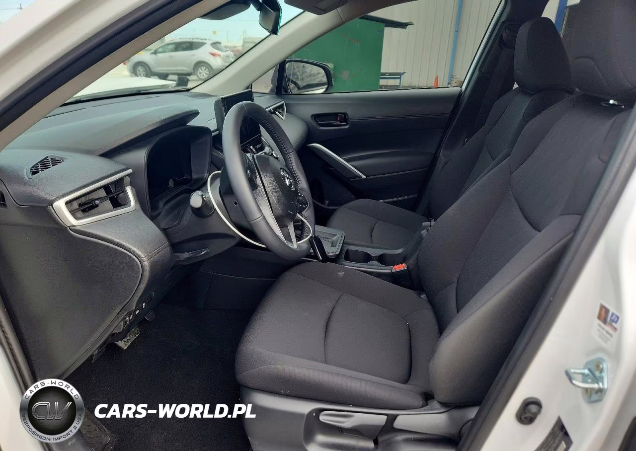 2026 Toyota Corolla Cross Le VIN:7MUCAAAG3TV167228 - 7