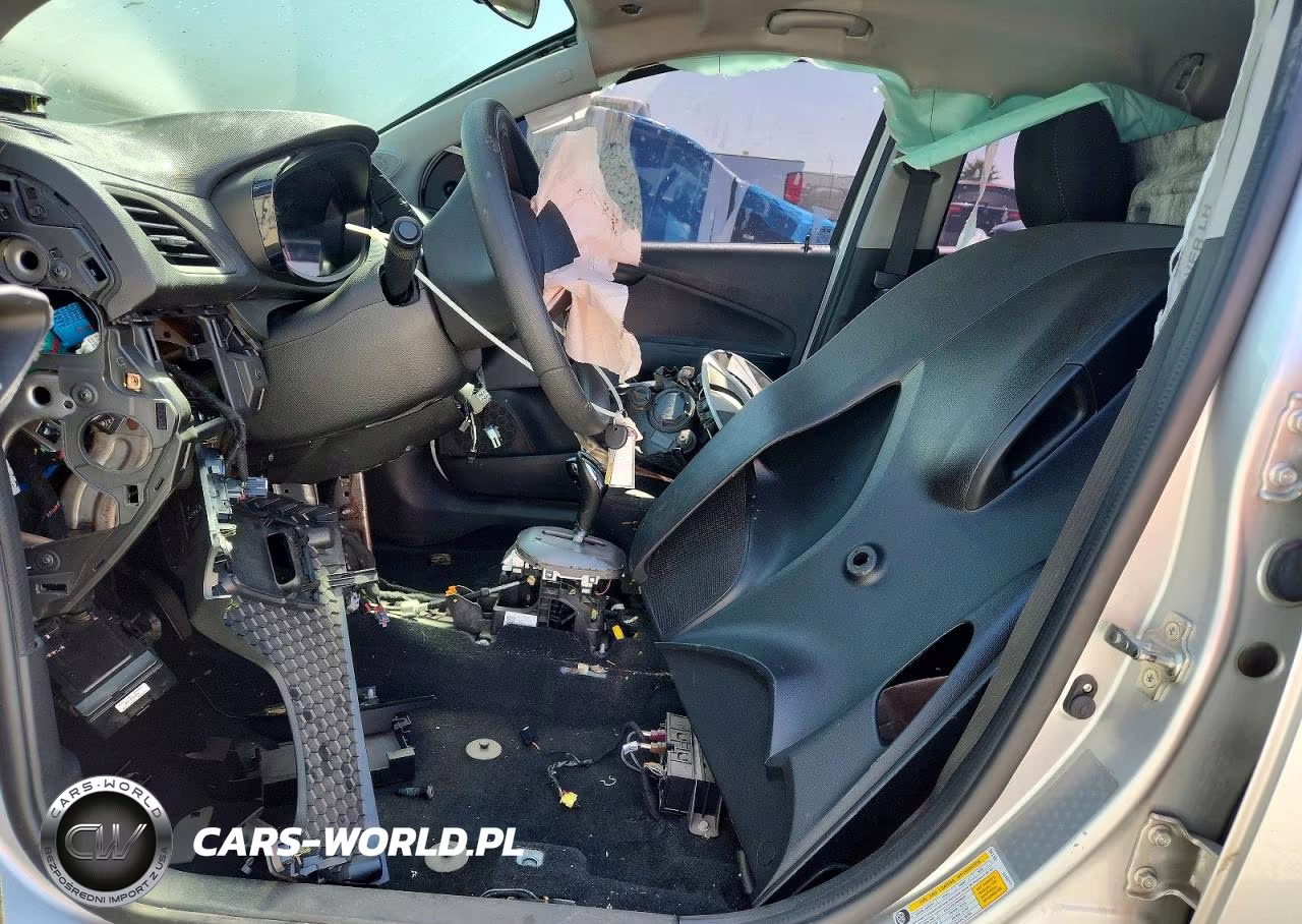 2021 Chevrolet Spark Ls VIN:KL8CB6SA5MC704725 - 7