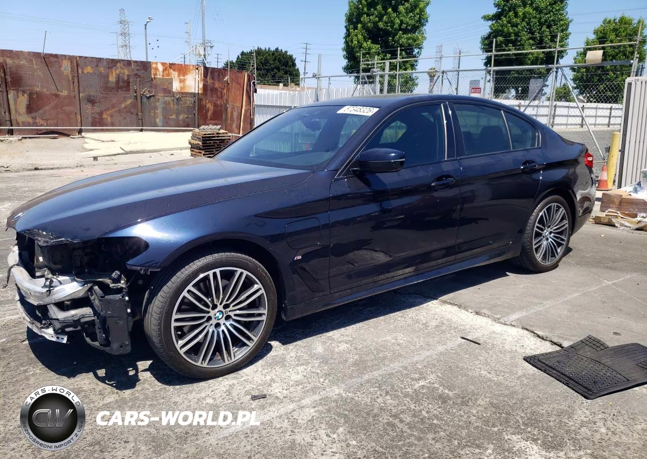 2020 BMW 530E – zdjęcie 1 z 13