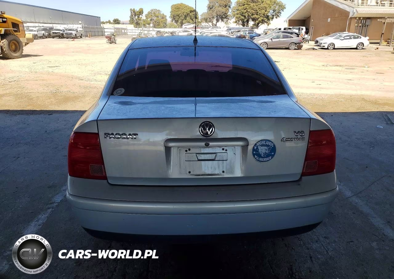 2000 Volkswagen Passat Gls 4Motion VIN:WVWTH23B0YE378395 - 6