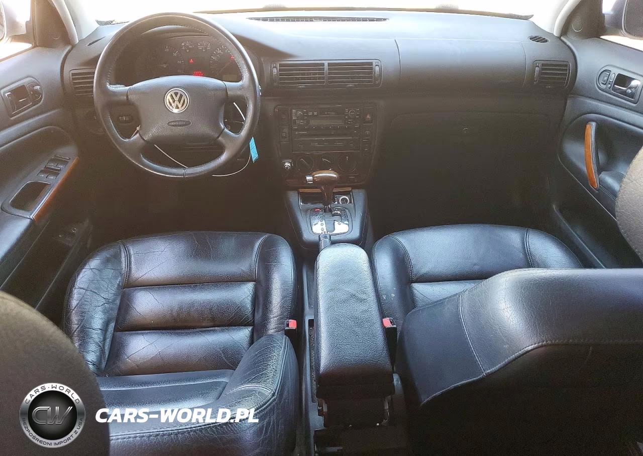 2000 Volkswagen Passat Gls 4Motion VIN:WVWTH23B0YE378395 - 8
