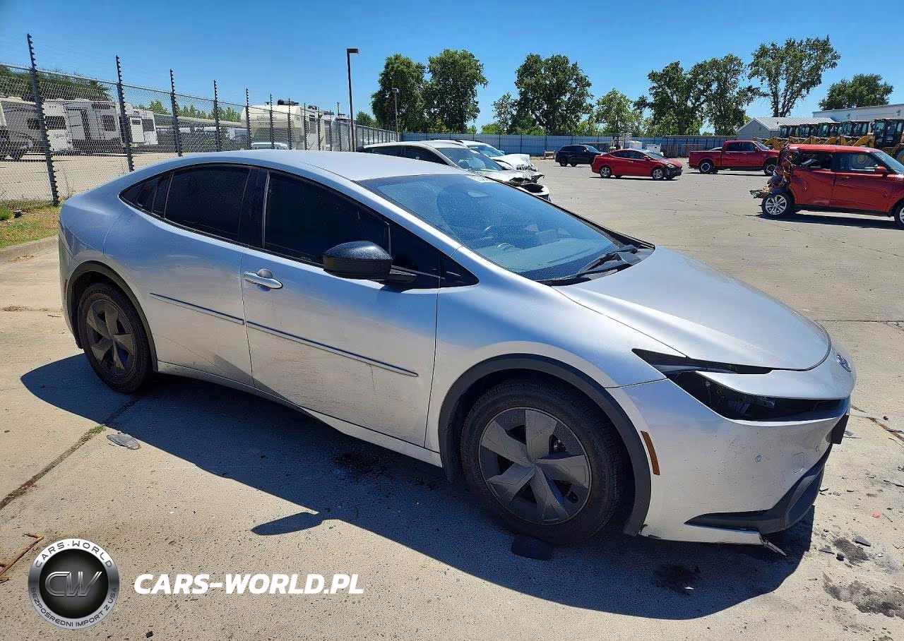 2024 Toyota Prius Le VIN:JTDACAAU9R3021024 - 4