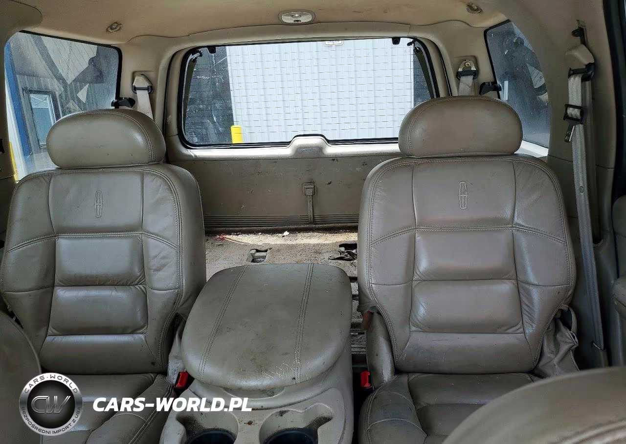 2001 Lincoln Navigator VIN:5LMFU28R21LJ20243 - 10