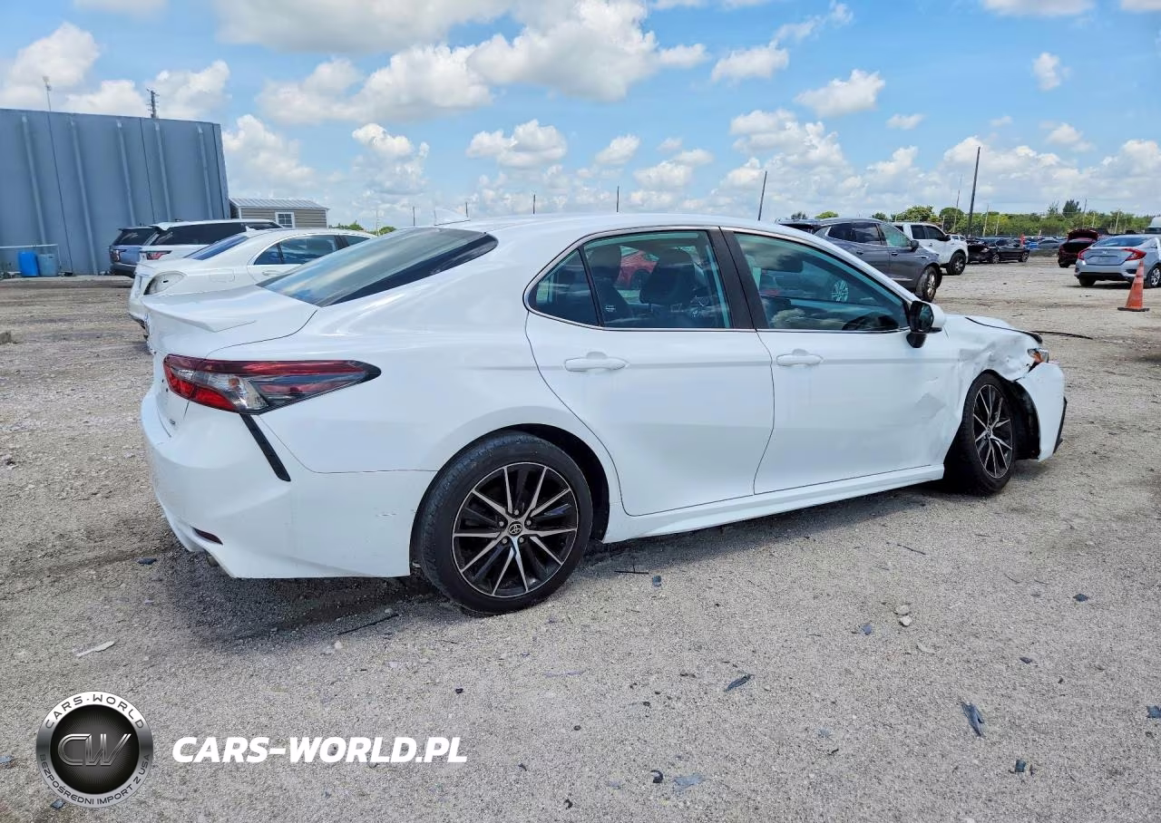 2021 Toyota Camry Se VIN:4T1G11AK5MU467054 - 3