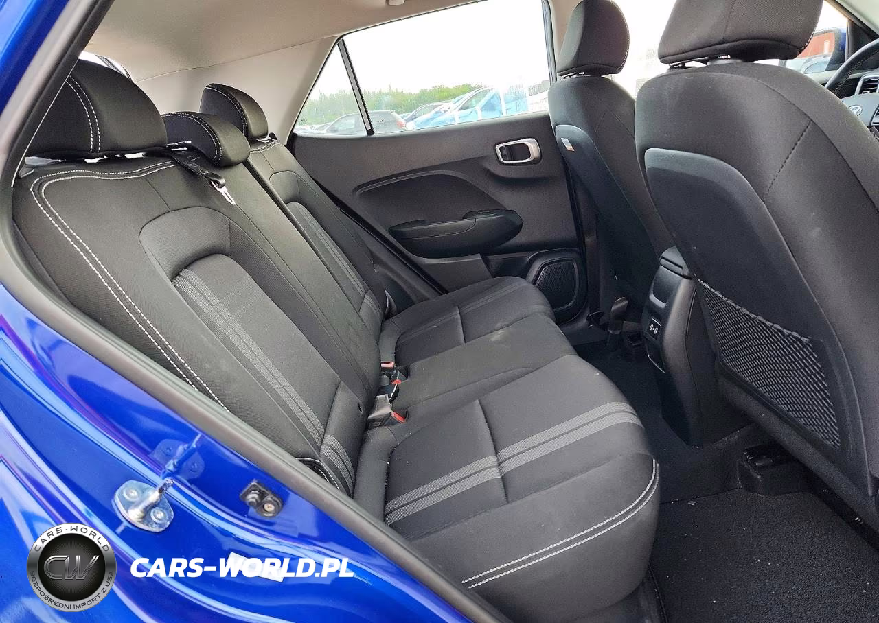 2025 Hyundai Venue Sel VIN:KMHRC8A3XSU372006 - 11