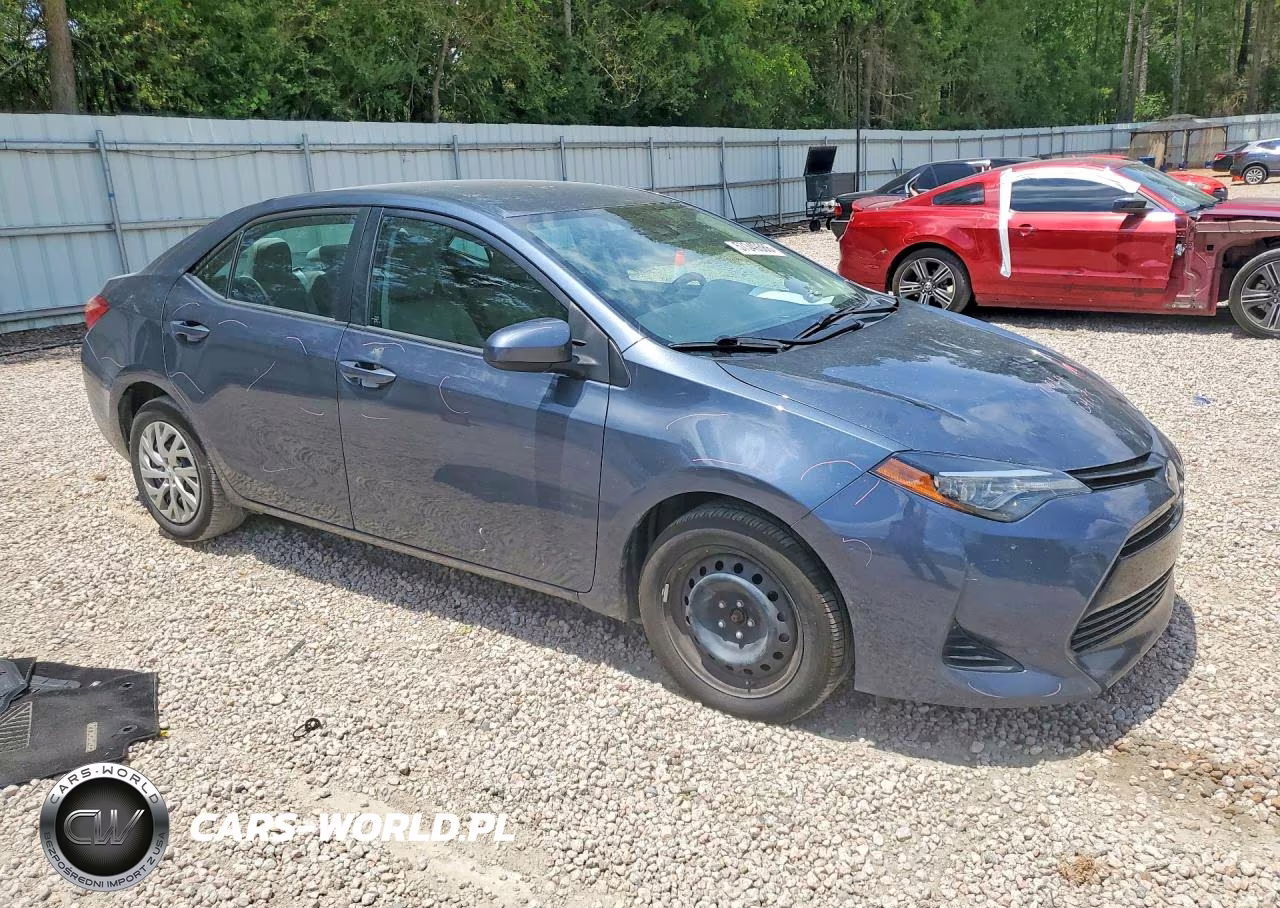 2019 Toyota Corolla Le VIN:2T1BURHE3KC204186 - 4