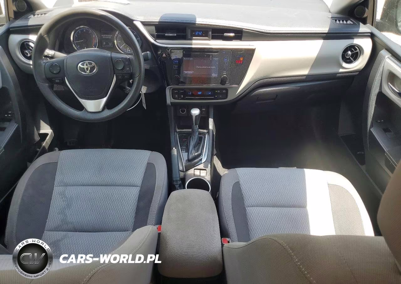 2019 Toyota Corolla Le VIN:2T1BURHE3KC204186 - 8