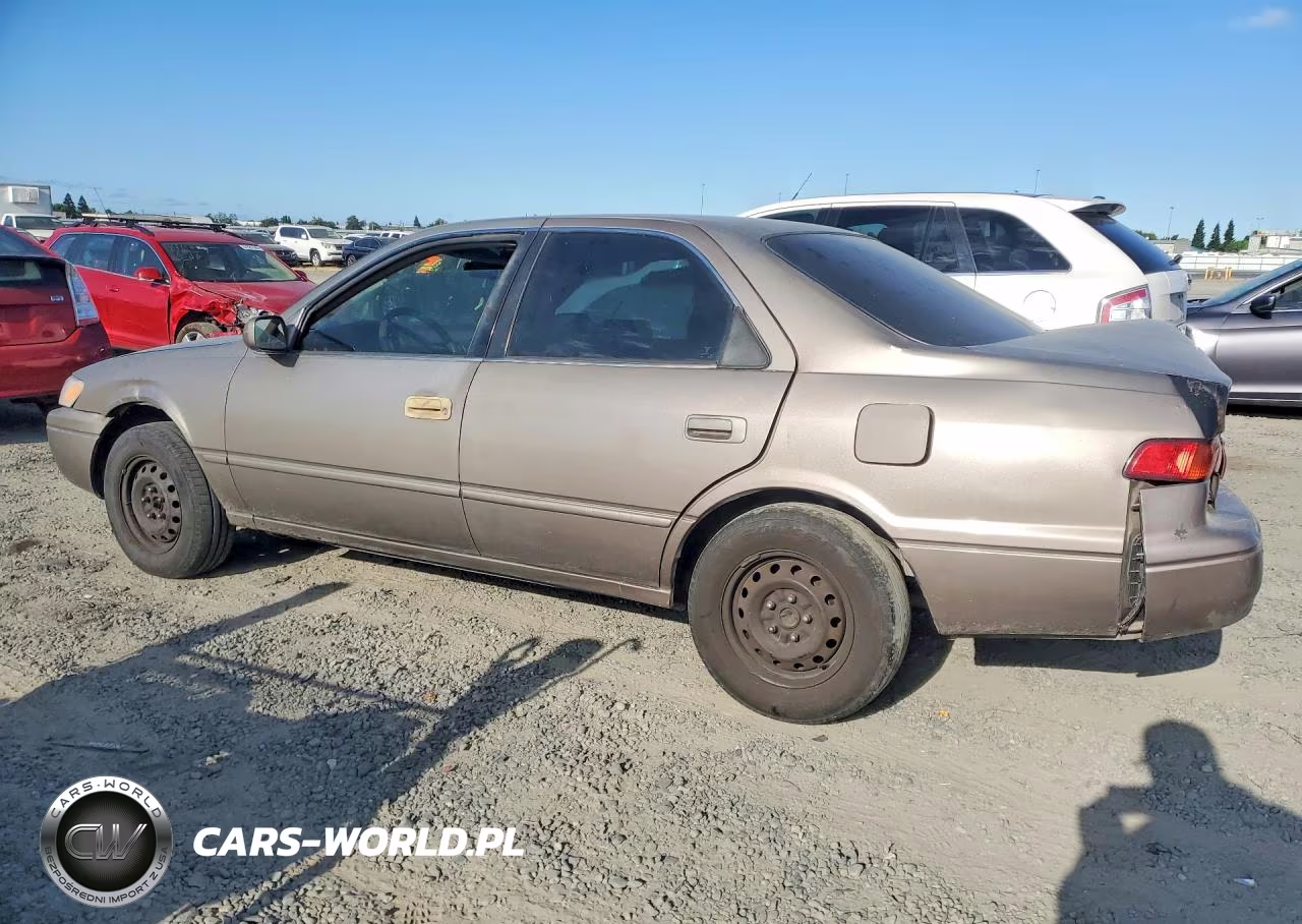 1999 Toyota Camry Le VIN:4T1BG22K5XU435965 - 2