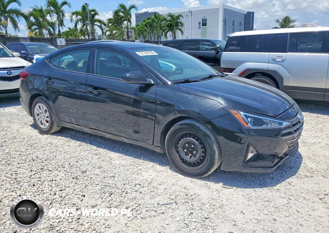 2019 Hyundai Elantra Se VIN:5NPD74LF9KH497107 - 4