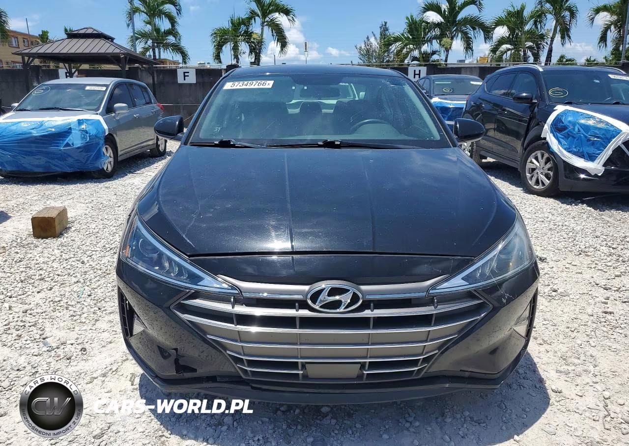 2019 Hyundai Elantra Se VIN:5NPD74LF9KH497107 - 5