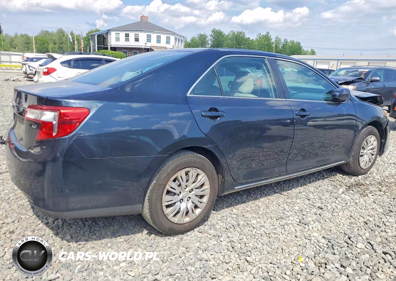 2014 Toyota Camry Le VIN:4T4BF1FK1ER417019 - 3