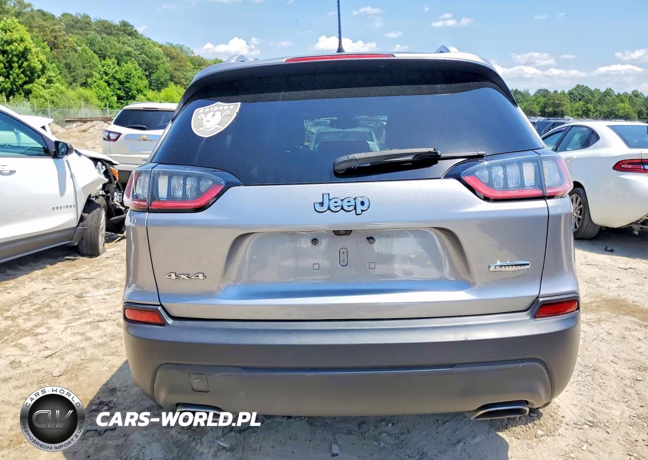 2019 Jeep Cherokee Latitude Plus VIN:1C4PJMLN7KD245397 - 6