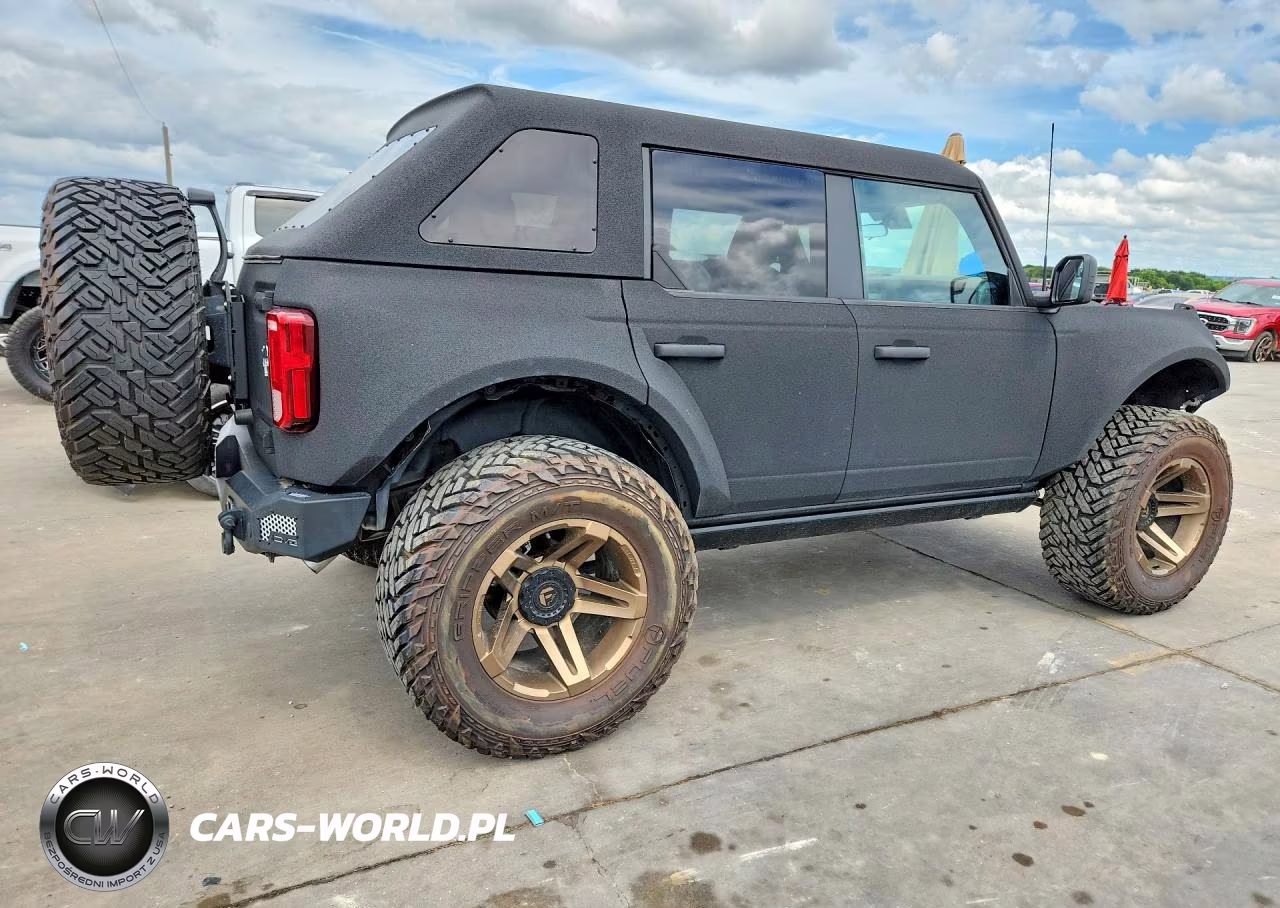 2023 Ford Bronco Base VIN:1FMEE5BPXPLB79358 - 3