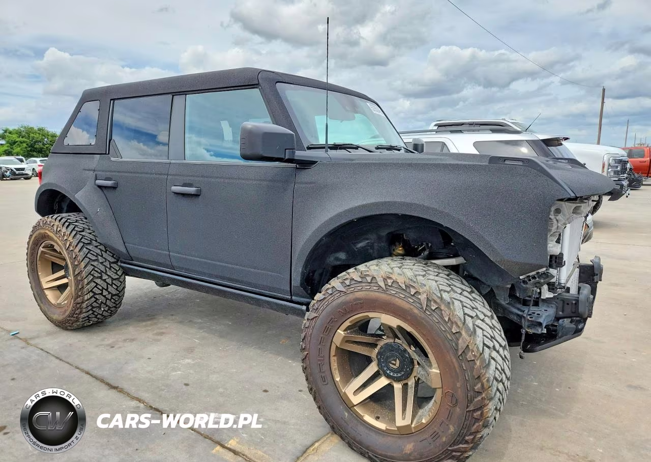 2023 Ford Bronco Base VIN:1FMEE5BPXPLB79358 - 4
