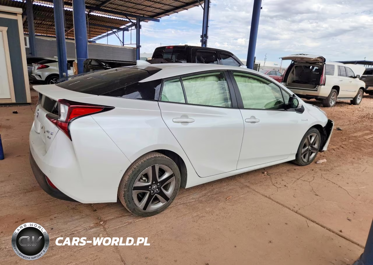 2022 Toyota Prius Xle VIN:JTDKAMFU4N3175140 - 3