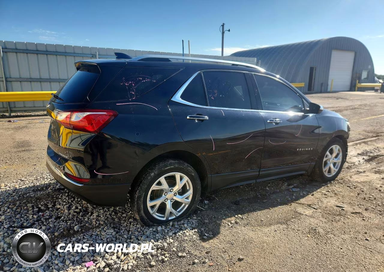 2020 Chevrolet Equinox Premier VIN:2GNAXNEV2L6140099 - 3