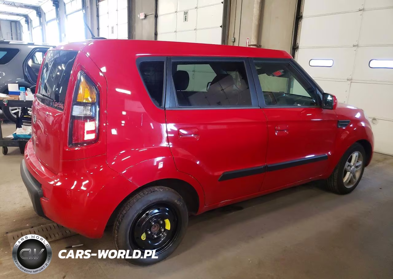 2010 Kia Soul + VIN:KNDJT2A20A7081775 - 3