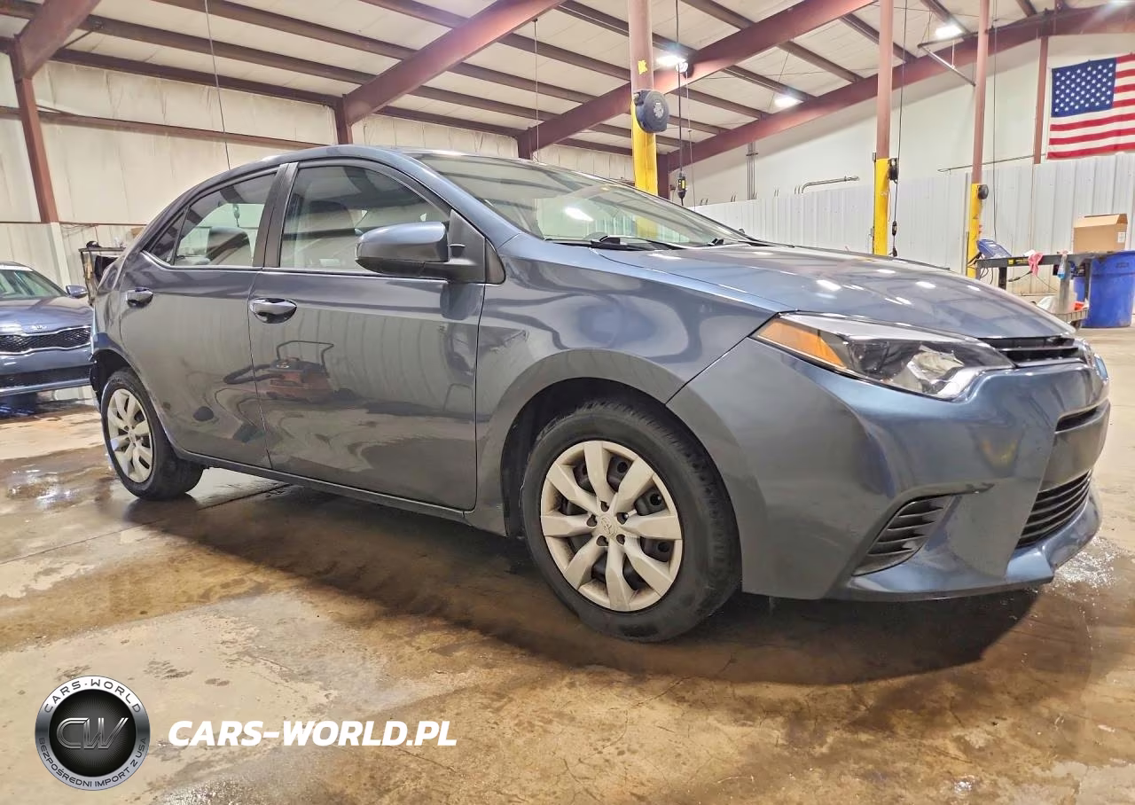 2015 Toyota Corolla Le VIN:2T1BURHE3FC258402 - 4