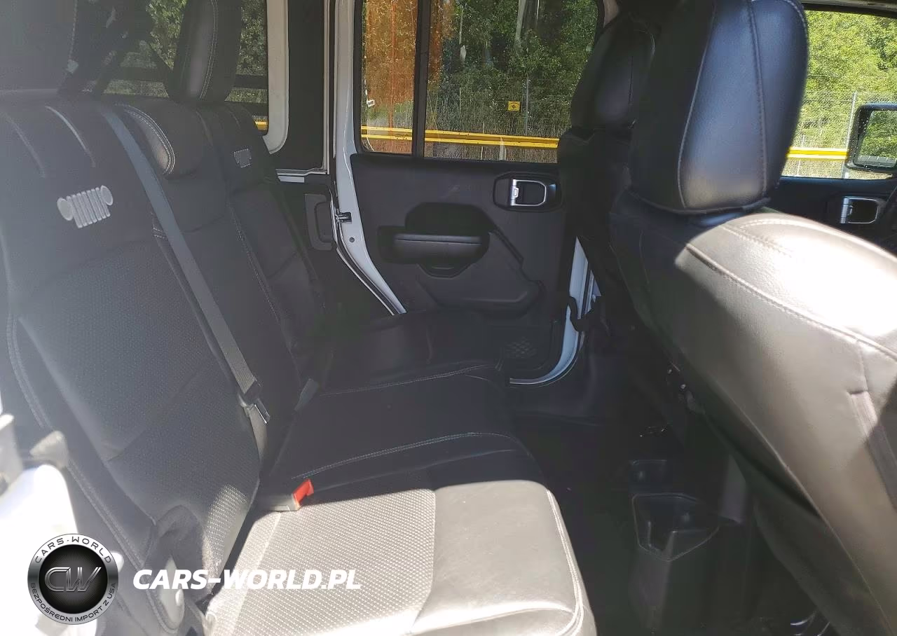 2018 Jeep Wrangler Unlimited Sport VIN:1C4HJXDG6JW110064 - 10