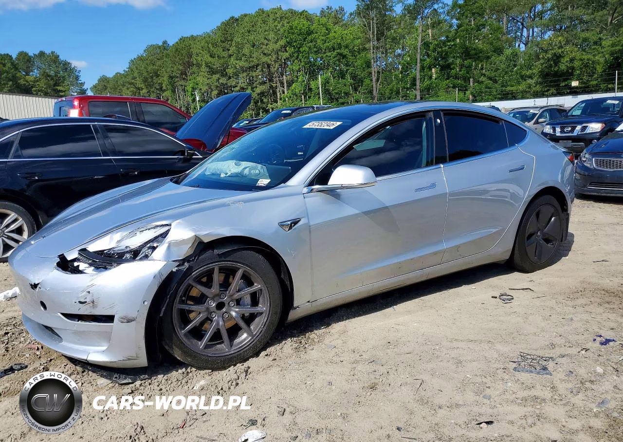 2018 Tesla Model 3 – zdjęcie 1 z 12