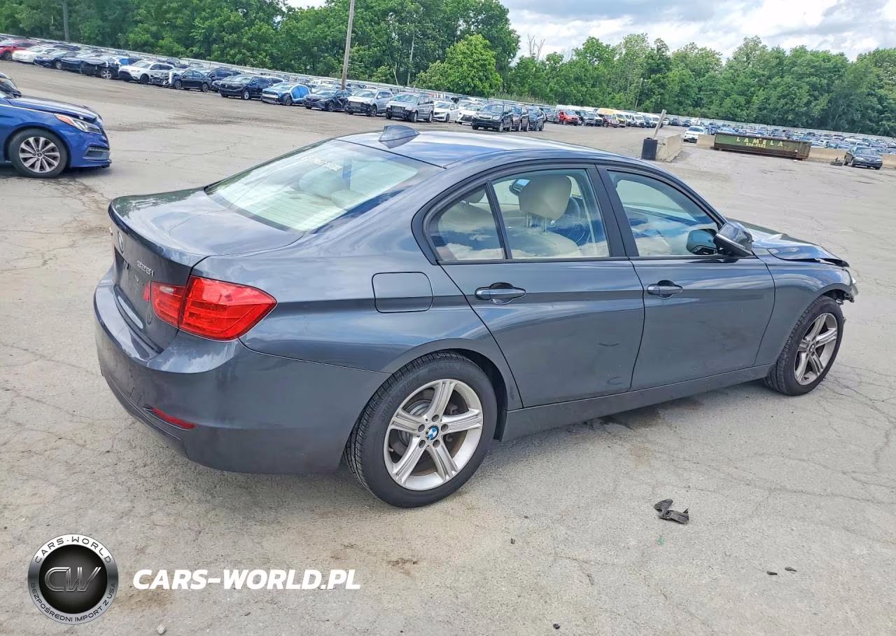 2013 BMW 328 Xi VIN:WBA3B3C53DF540183 - 3