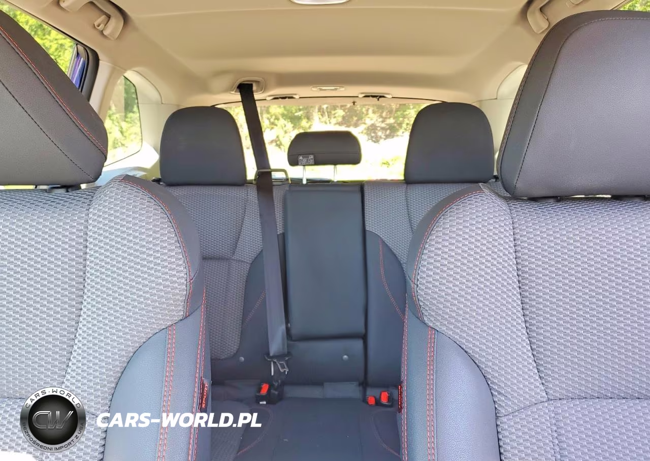 2024 Subaru Forester Sport VIN:JF2SKAGC1RH459143 - 10