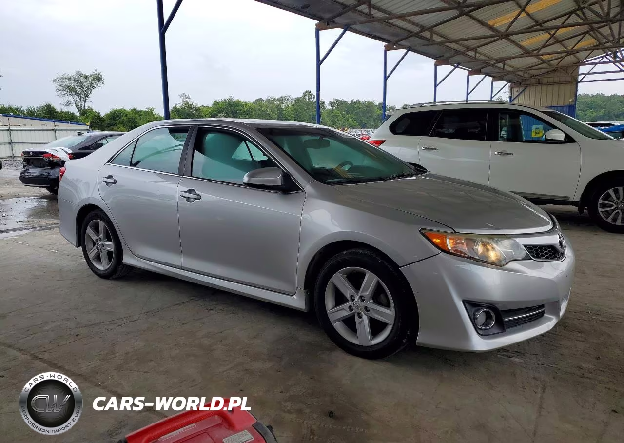 2013 Toyota Camry Se VIN:4T1BF1FK7DU280385 - 4