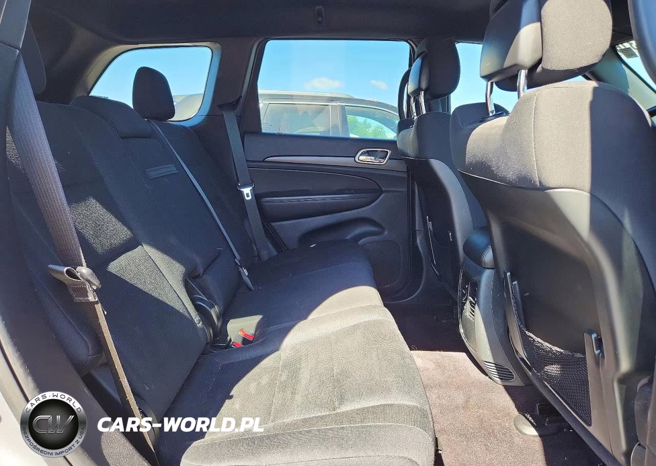 2016 Jeep Grand Cherokee Laredo VIN:1C4RJFAG8GC377428 - 11