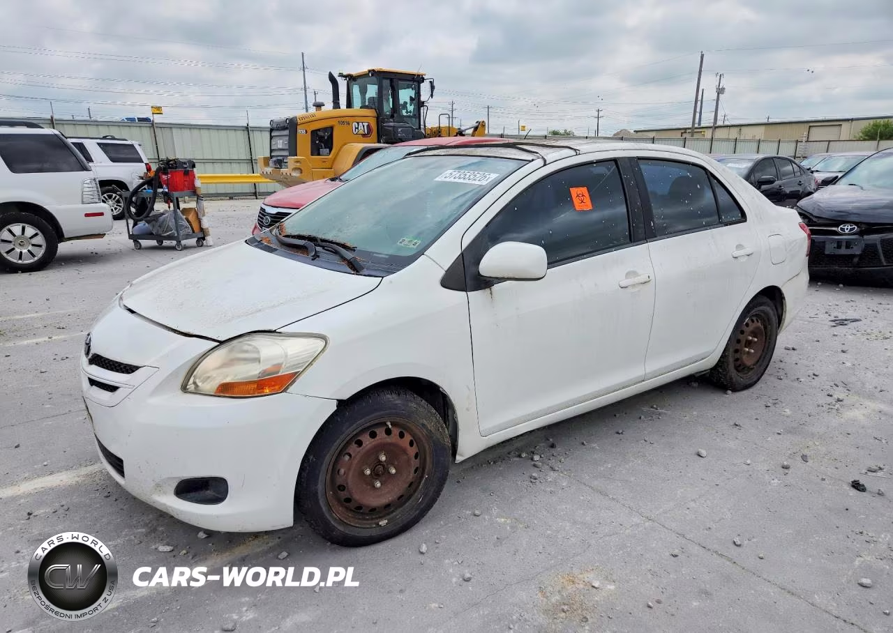 2012 Toyota Yaris Fleet – zdjęcie 1 z 12