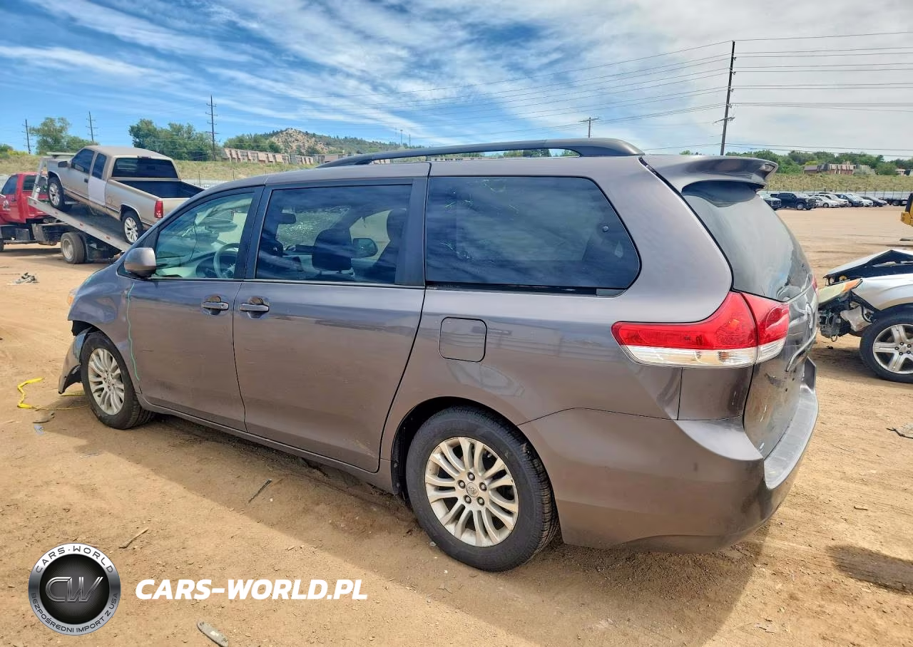 2014 Toyota Sienna Xle 8-Passenger VIN:5TDYK3DCXES497730 - 2