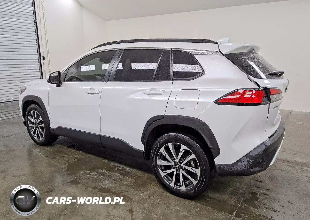 2023 Toyota Corolla Cross Xle VIN:7MUEAABG0PV062319 - 2