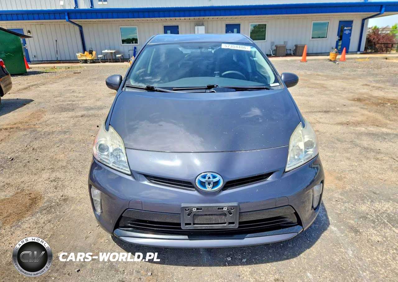 2015 Toyota Prius Two VIN:JTDKN3DU2F0474436 - 5