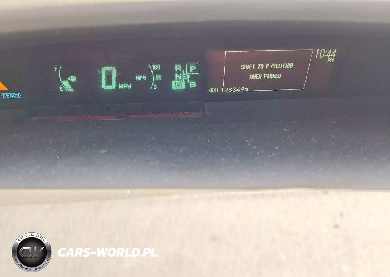 2015 Toyota Prius Two VIN:JTDKN3DU2F0474436 - 9