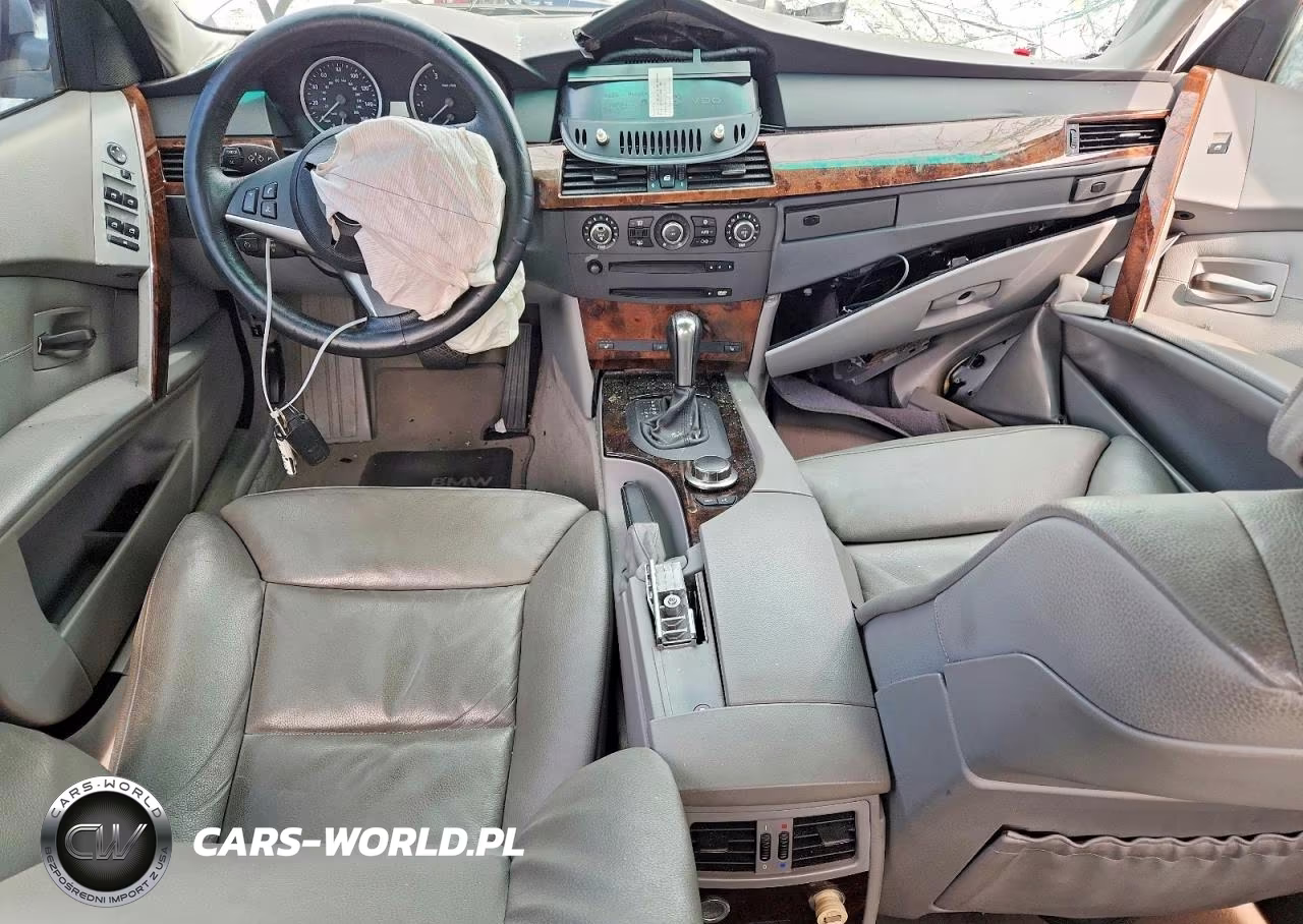 2007 BMW 530 I VIN:WBANE73507CM55203 - 8