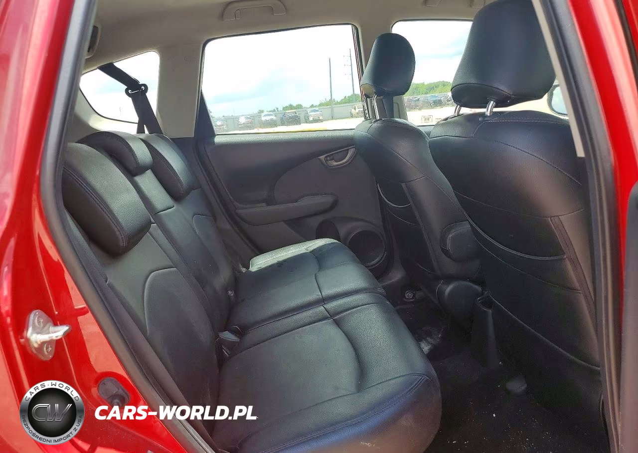 2012 Honda Fit Sport VIN:JHMGE8H57CC004501 - 10