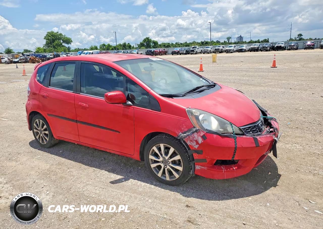 2012 Honda Fit Sport VIN:JHMGE8H57CC004501 - 4