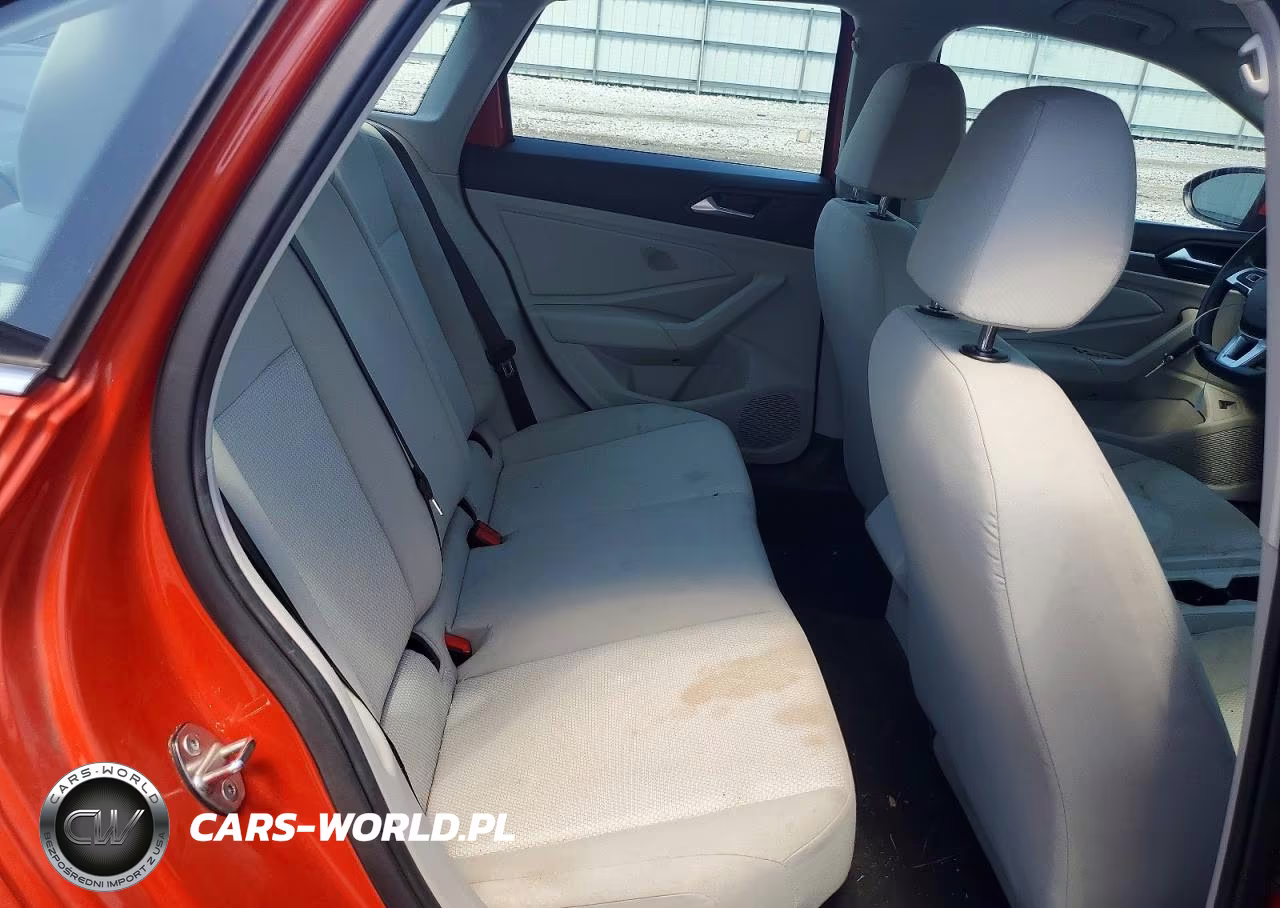 2019 Volkswagen Jetta S VIN:3VWC57BU6KM071630 - 10