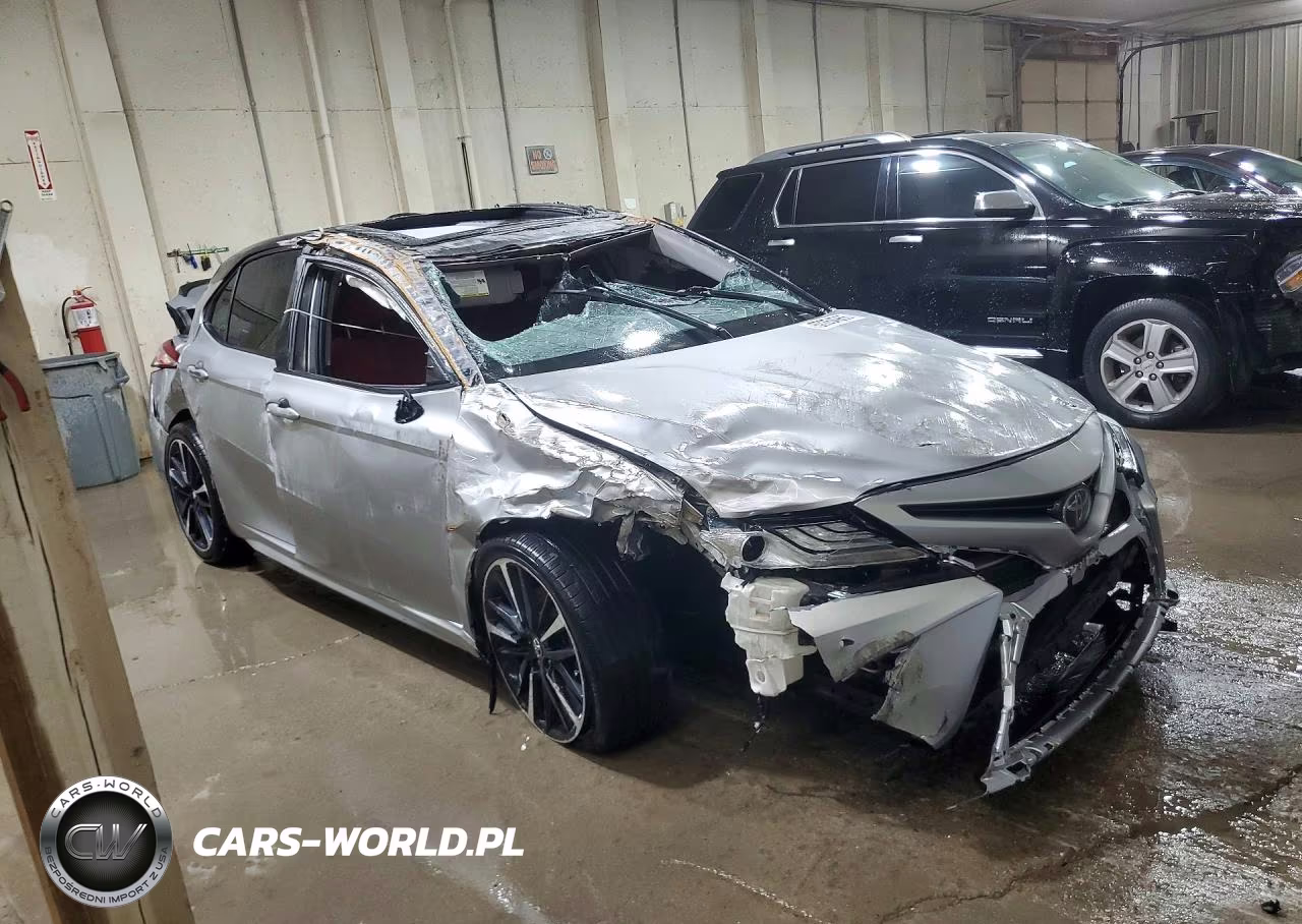 2019 Toyota Camry Xse VIN:4T1B61HK8KU161447 - 4