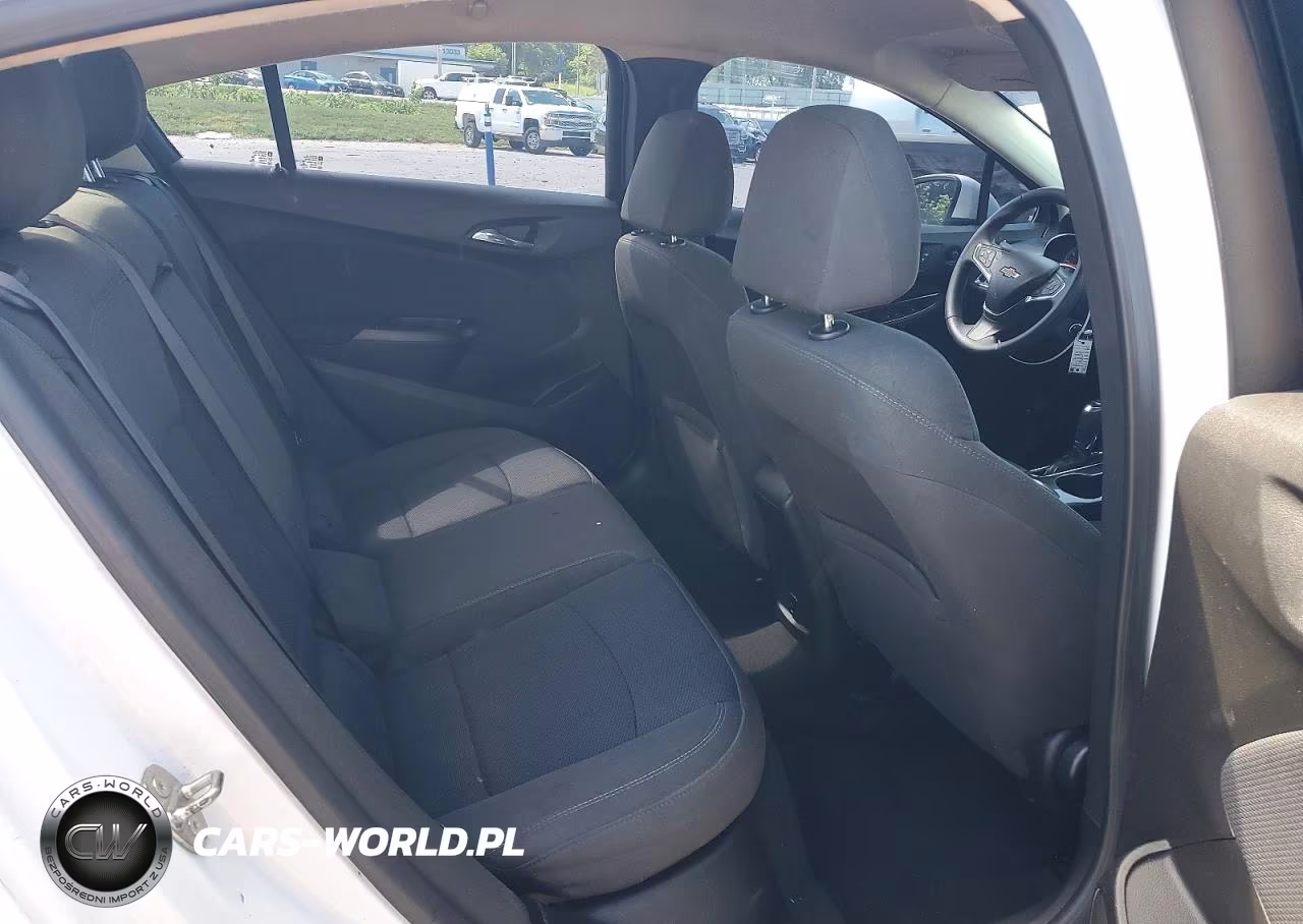 2017 Chevrolet Cruze Lt VIN:1G1BE5SM4H7100170 - 10