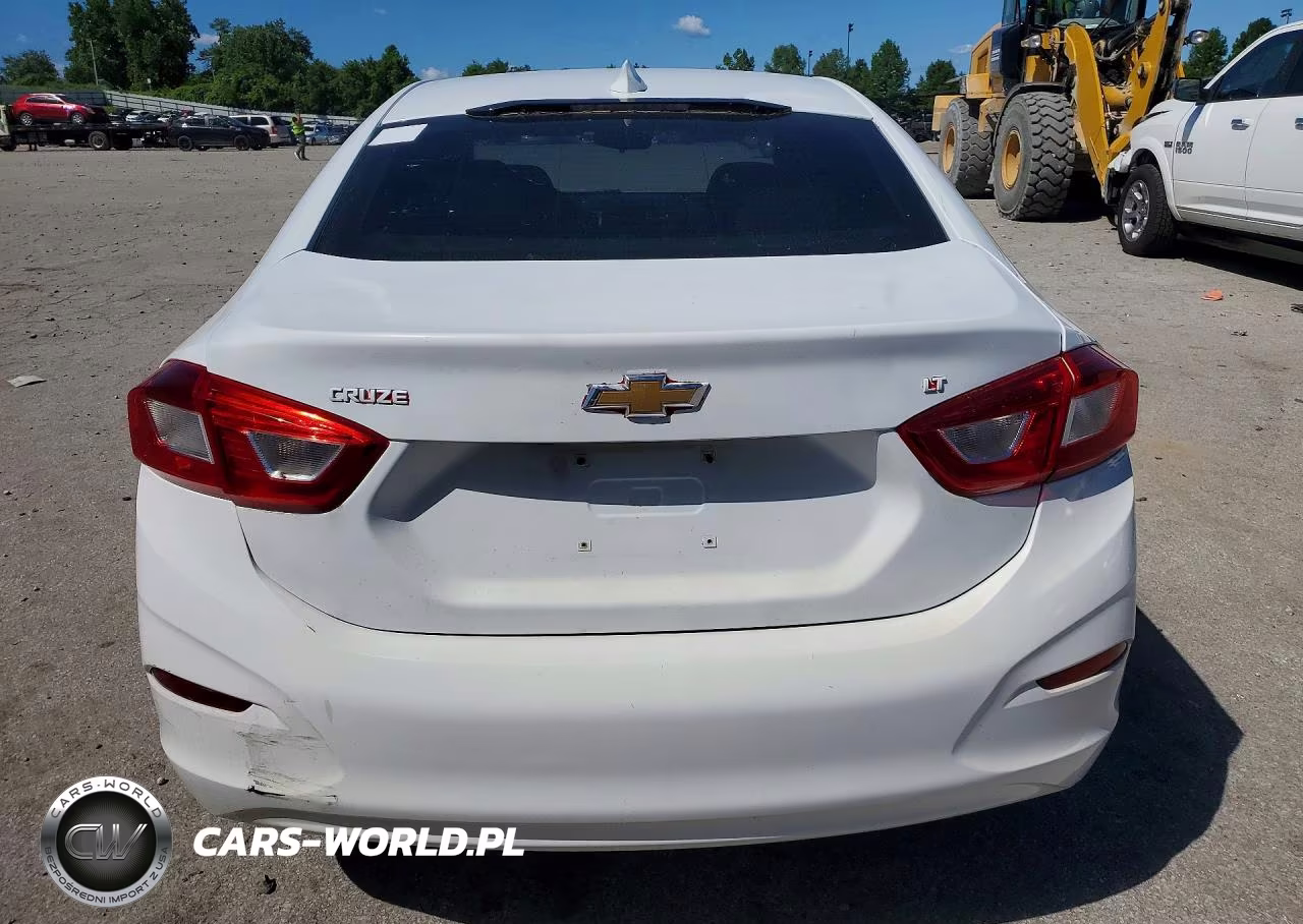 2017 Chevrolet Cruze Lt VIN:1G1BE5SM4H7100170 - 6