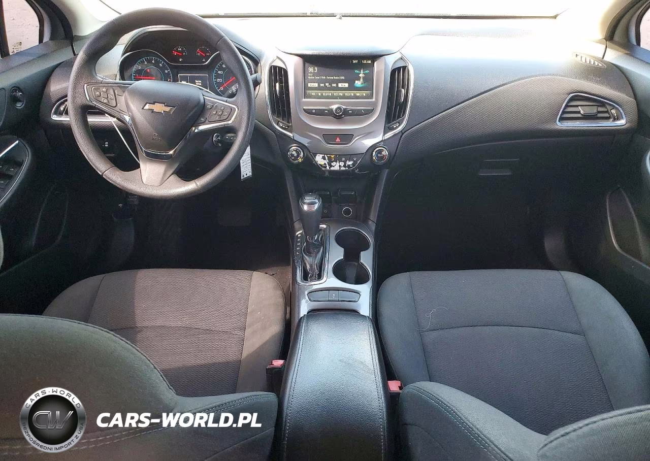 2017 Chevrolet Cruze Lt VIN:1G1BE5SM4H7100170 - 8
