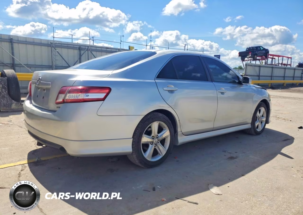 2010 Toyota Camry Se VIN:4T1BF3EK0AU067285 - 3