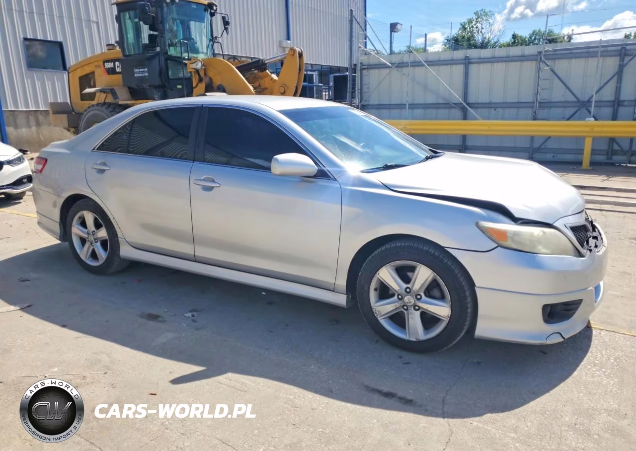 2010 Toyota Camry Se VIN:4T1BF3EK0AU067285 - 4