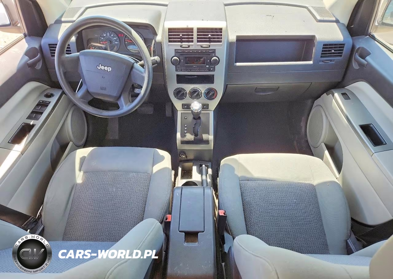 2007 Jeep Compass VIN:1J8FT47W17D386085 - 8