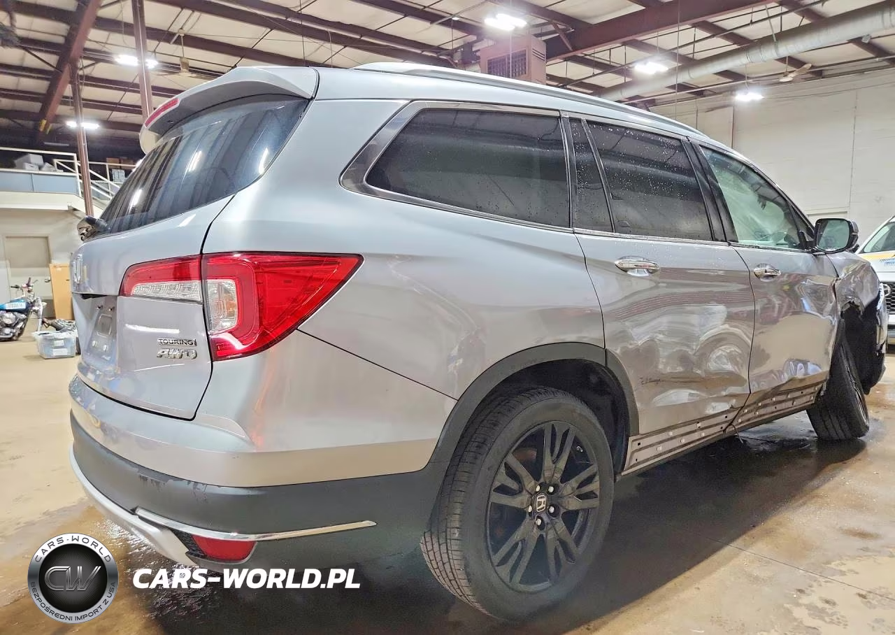2020 Honda Pilot Touring VIN:5FNYF6H68LB011489 - 3