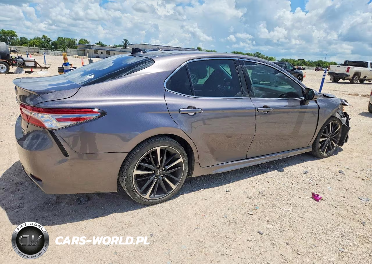 2019 Toyota Camry Xse VIN:4T1B61HK6KU185861 - 3