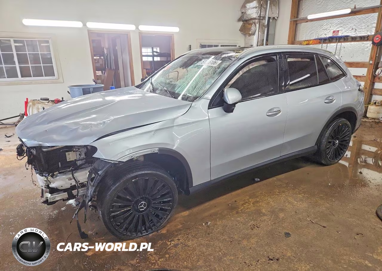 2023 Mercedes-Benz Glc 300 4Matic – zdjęcie 1 z 13